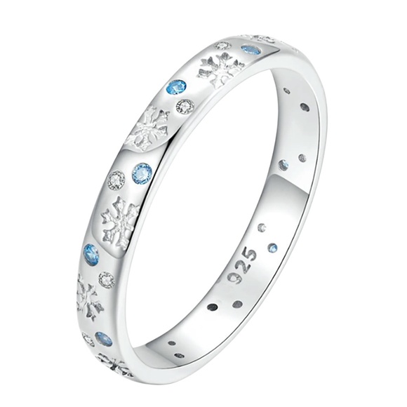 Sterling Silver Snowflake Band – Blue & Clear CZ Accents (size 8) - Picture 1 of 2